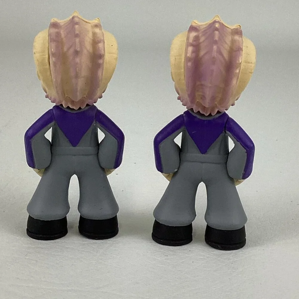 2 Funko Mystery Mini Science Fiction Series Galaxy Quest Dr Lazarus 3" Figures - Picture 3 of 6